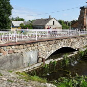 8c367063a815d556d55bf212ec27f1ed