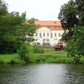 e7d57db9ba411183942a739d9fc5361a