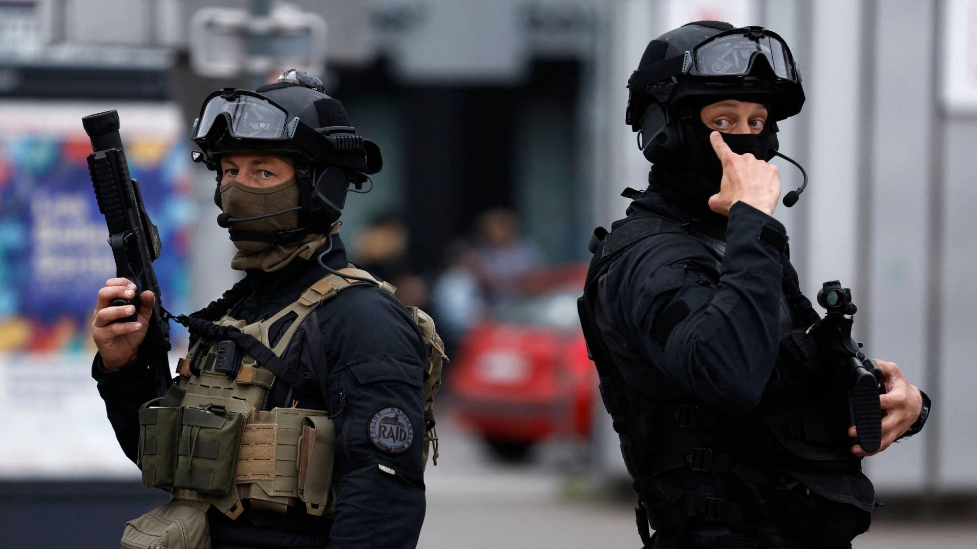 Французская полиция спасла мать и ребенка после похищения с целью выкупа в криптовалюте на сумму 400 тысяч долларов - Такое кино